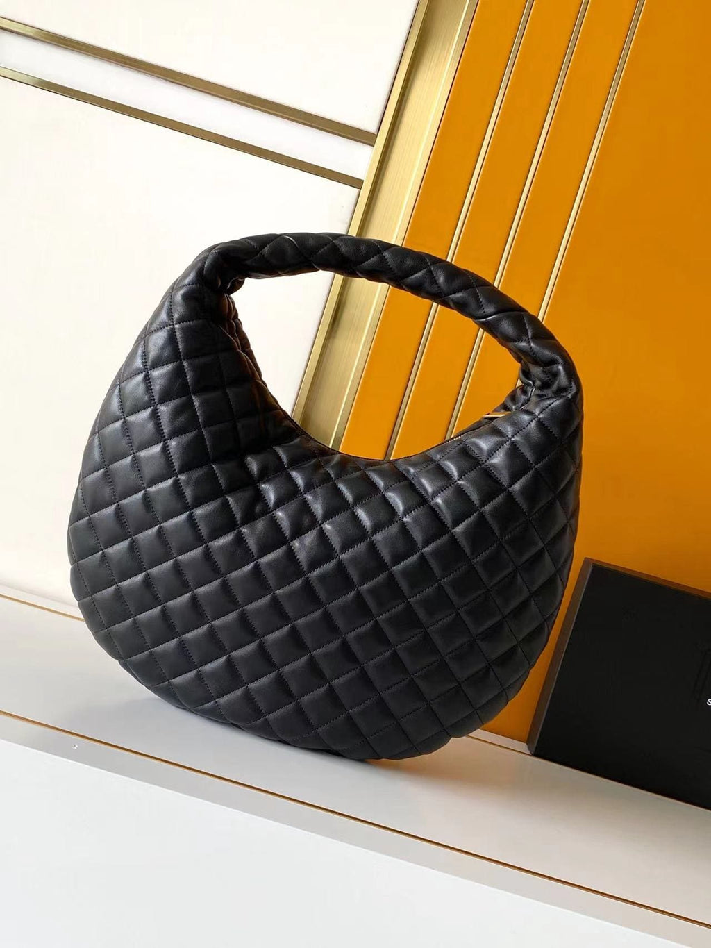 SAINT LAURENTICARE hobo in quilted nappa