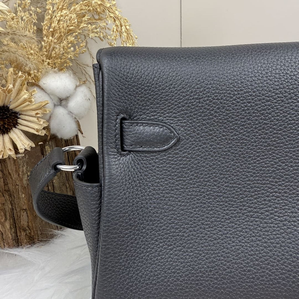HERMÈS Kelly Messenger PM bag