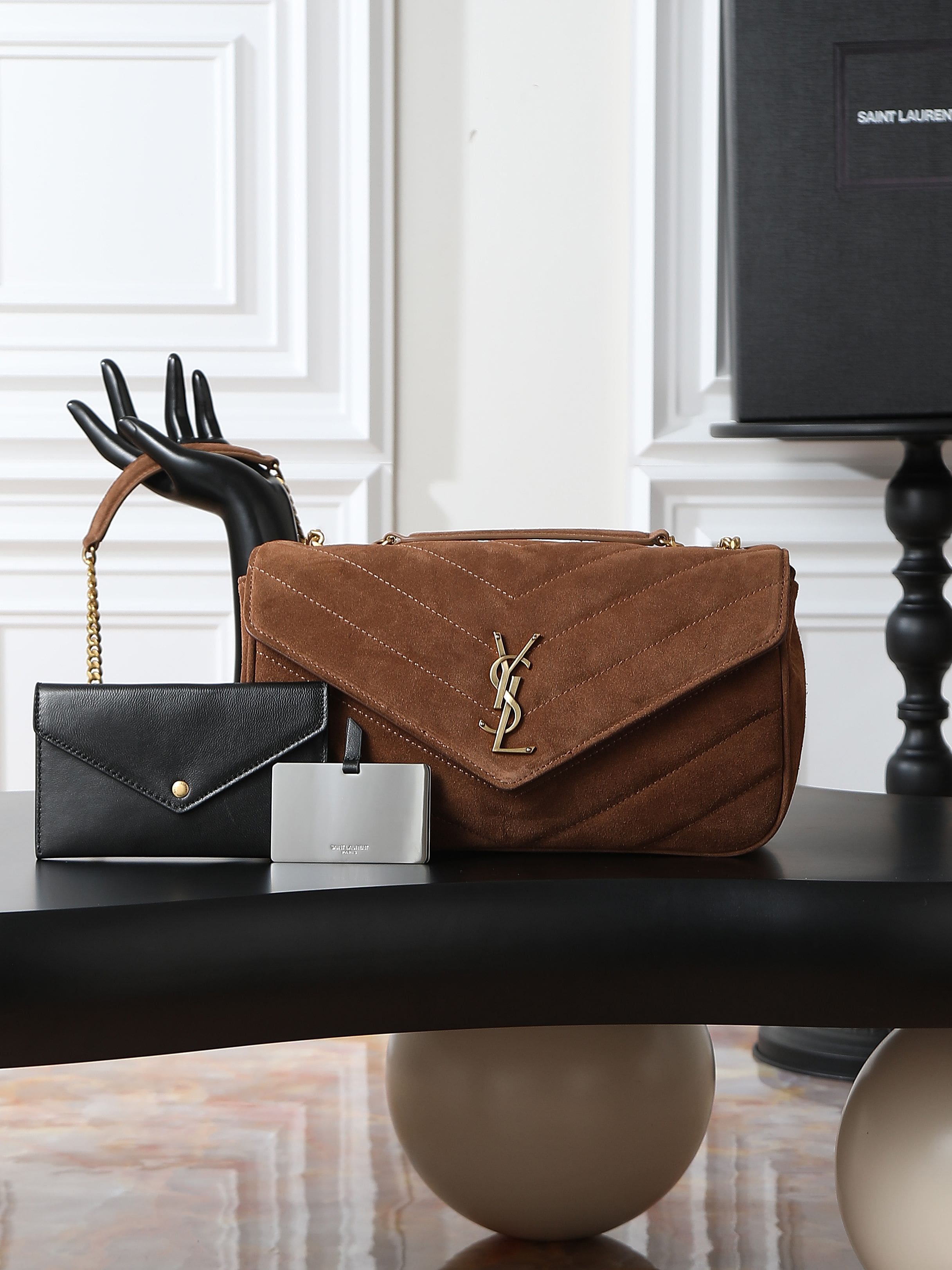 Saint Laurent  LOULOU medium in MATELASSÉ suede
