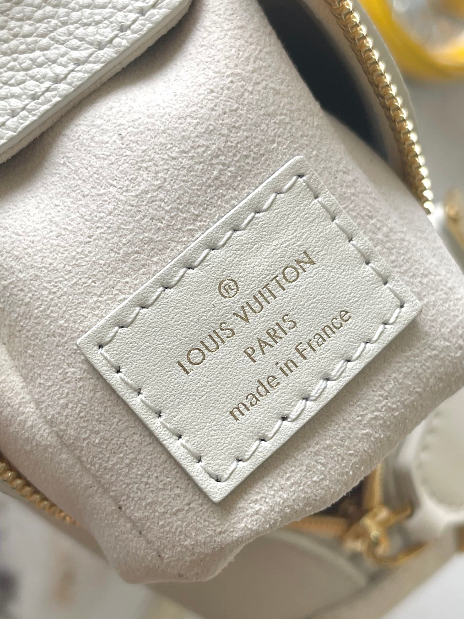 LOUIS VUITTON M23915 SIDE TRUNK