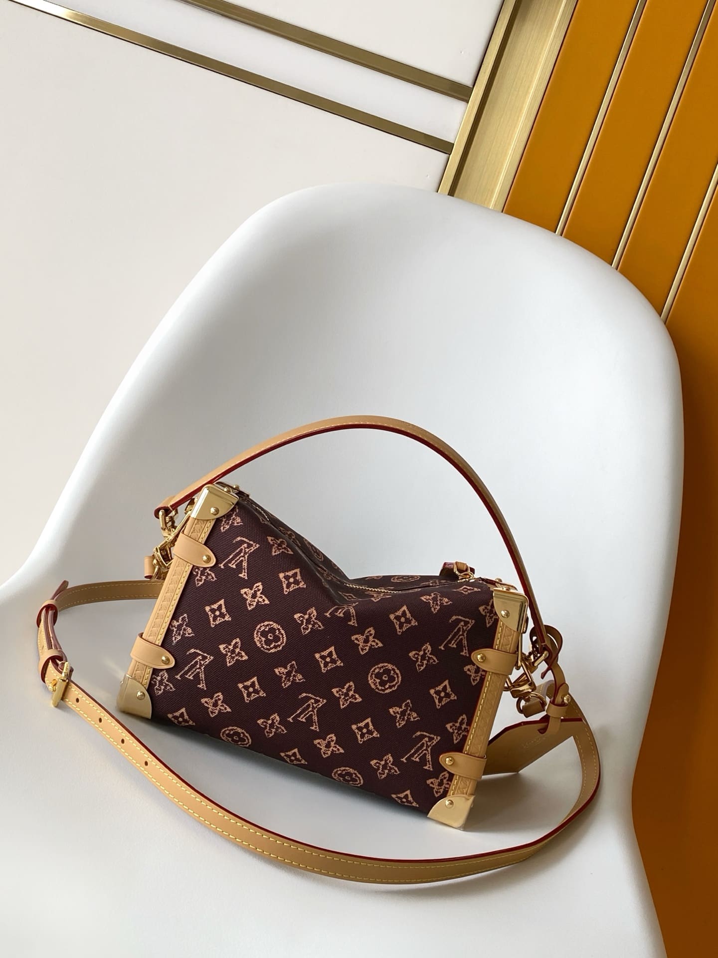 LOUIS VUITTON M27516 Side Trunk MM