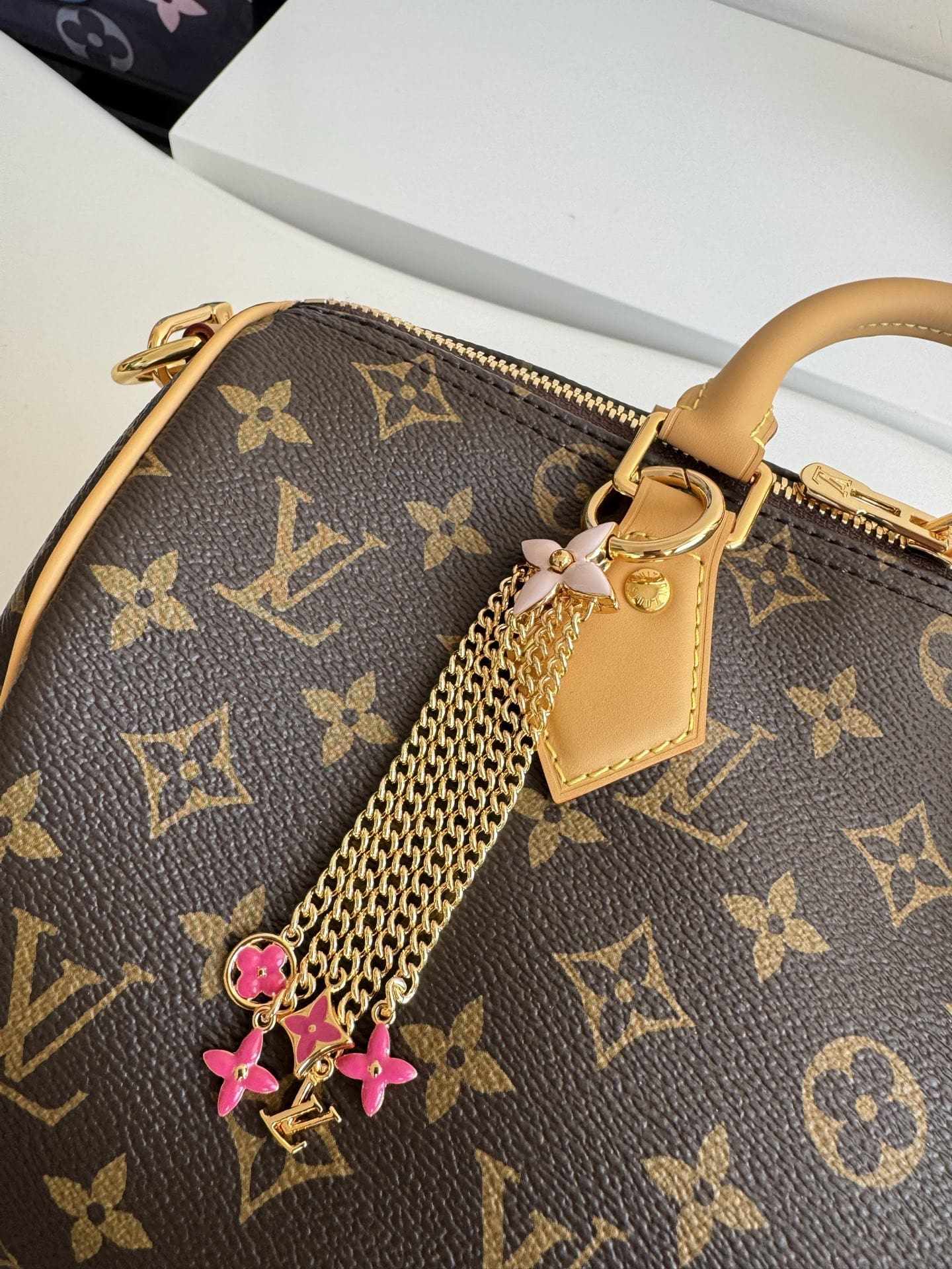 LOUIS VUITTON M26498 Speedy Soft 30