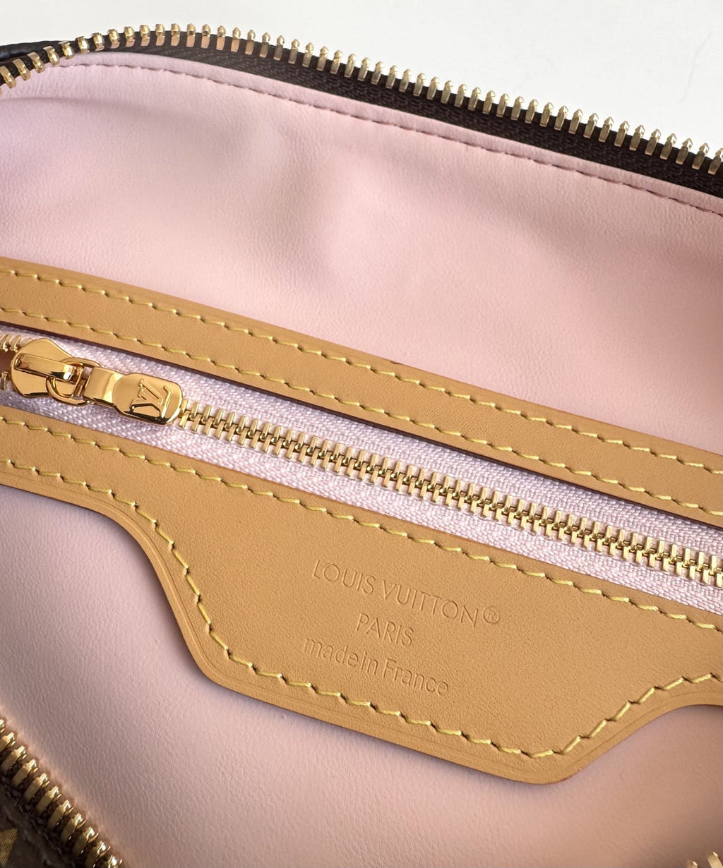 LOUIS VUITTON M26498 Speedy Soft 30