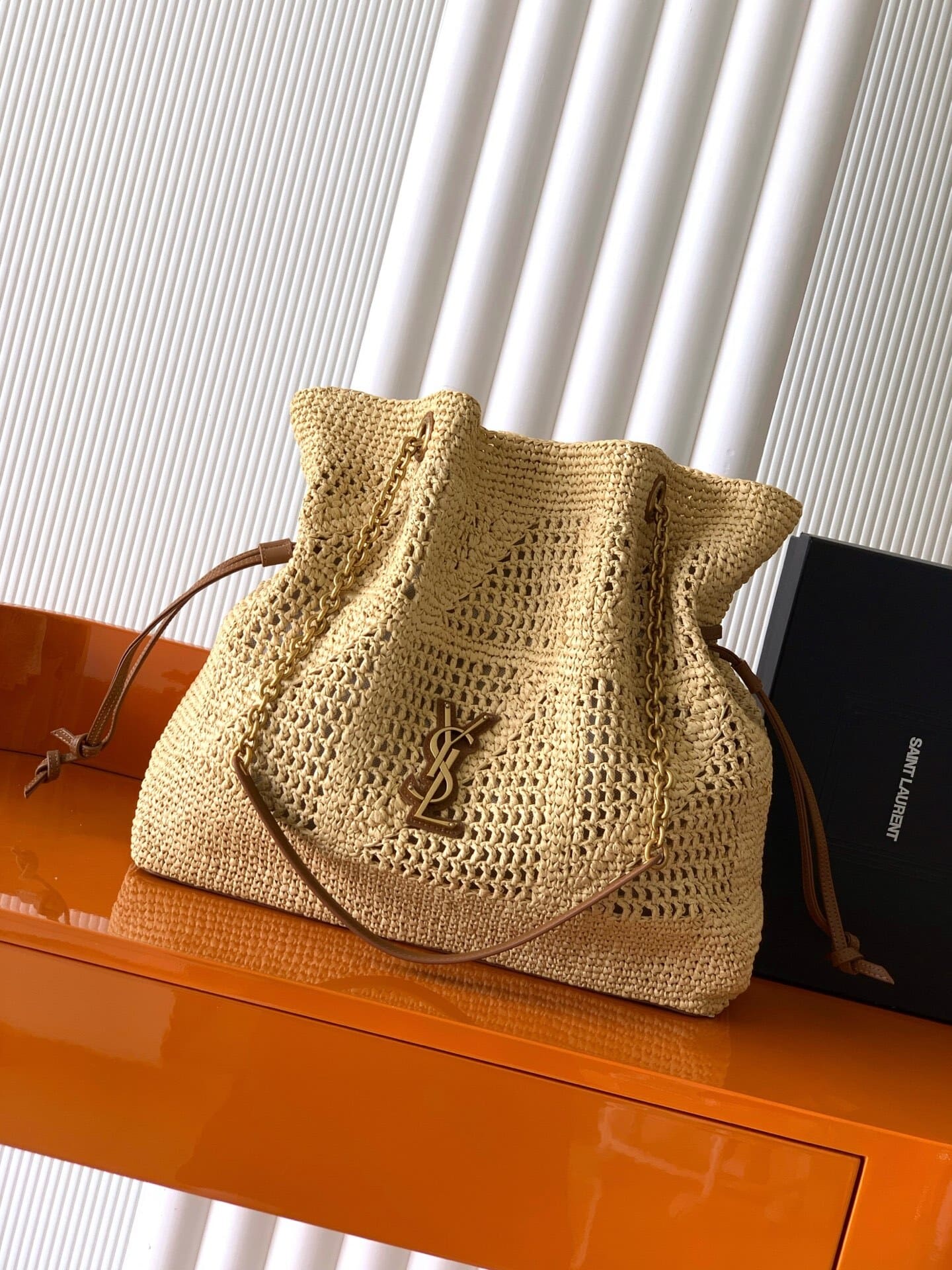 Saint Laurent Jamie Shopping Tote Bag in Raffia