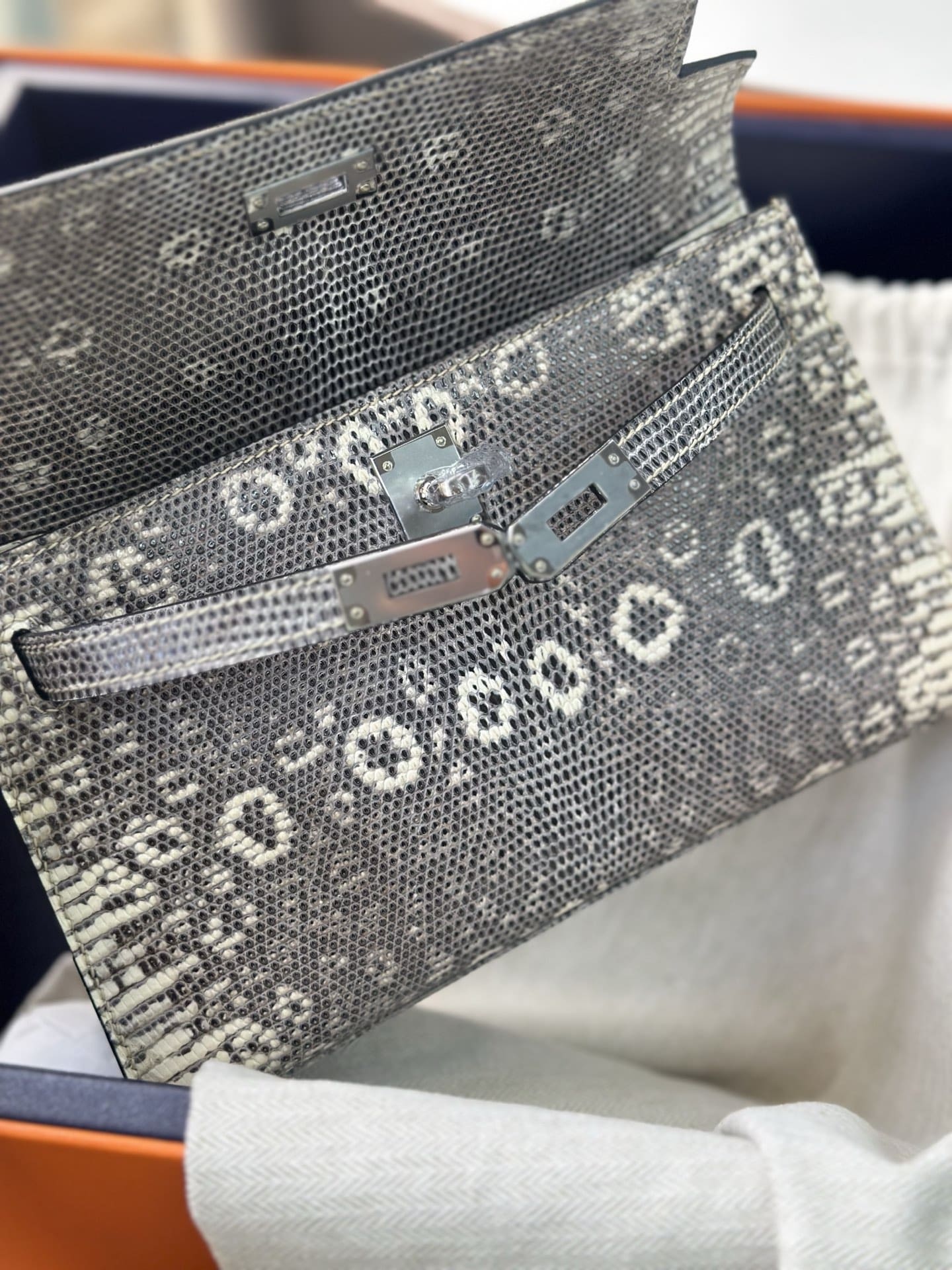 Hermès Lizard Kelly Pochette Clutch Ombre