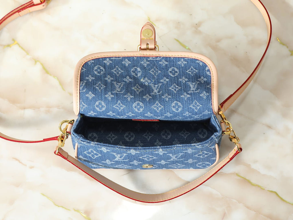 LOUIS VUITTON M27700 Nano Diane