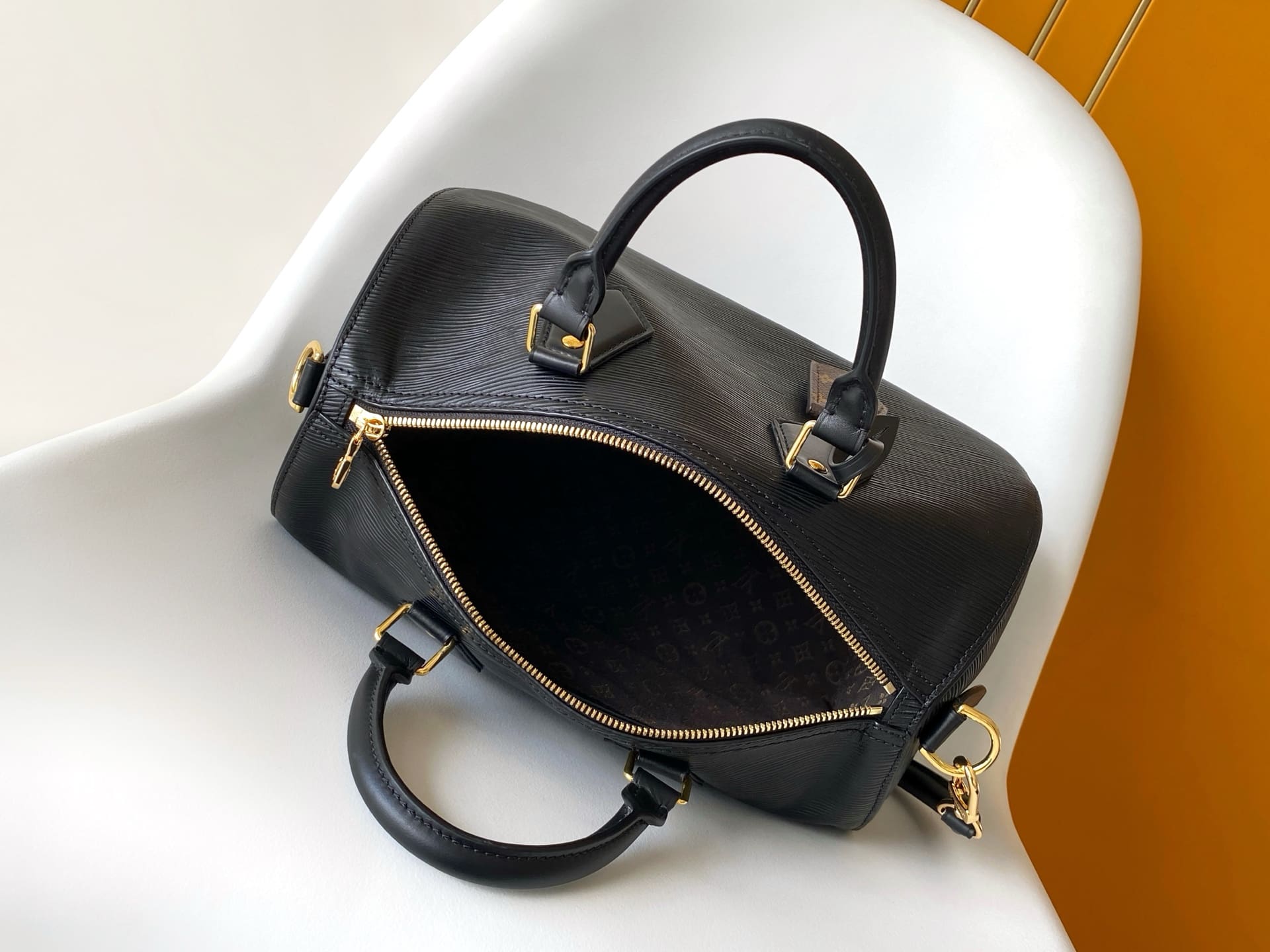 LOUIS VUITTON M25671 Speedy Soft 30