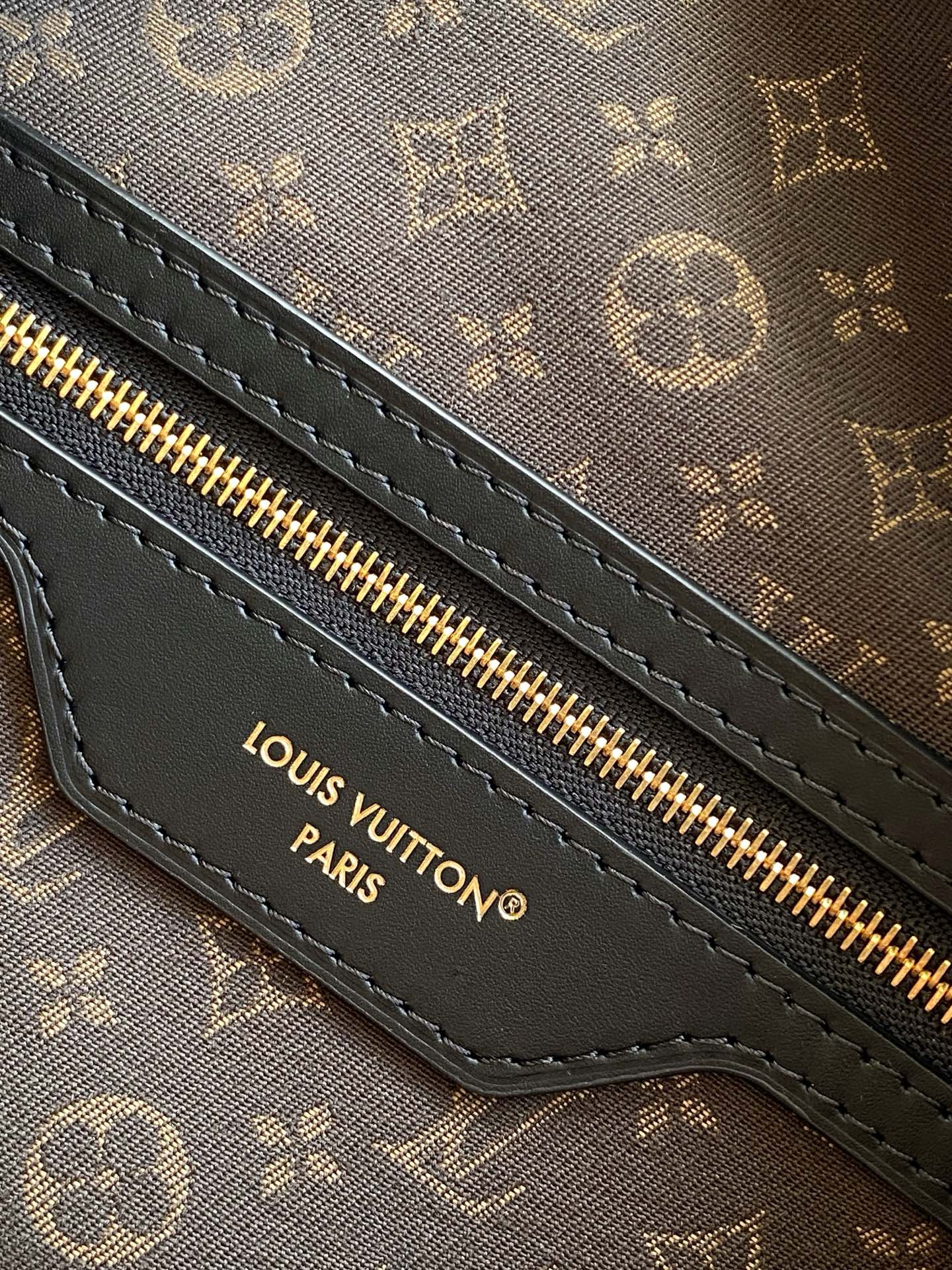 LOUIS VUITTON M25671 Speedy Soft 30