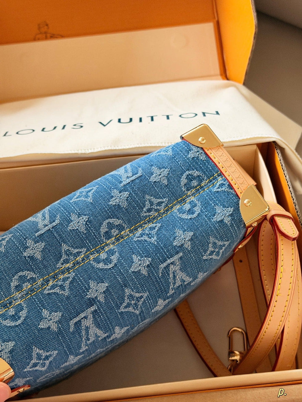 LOUIS VUITTON M27450 Side Trunk MM