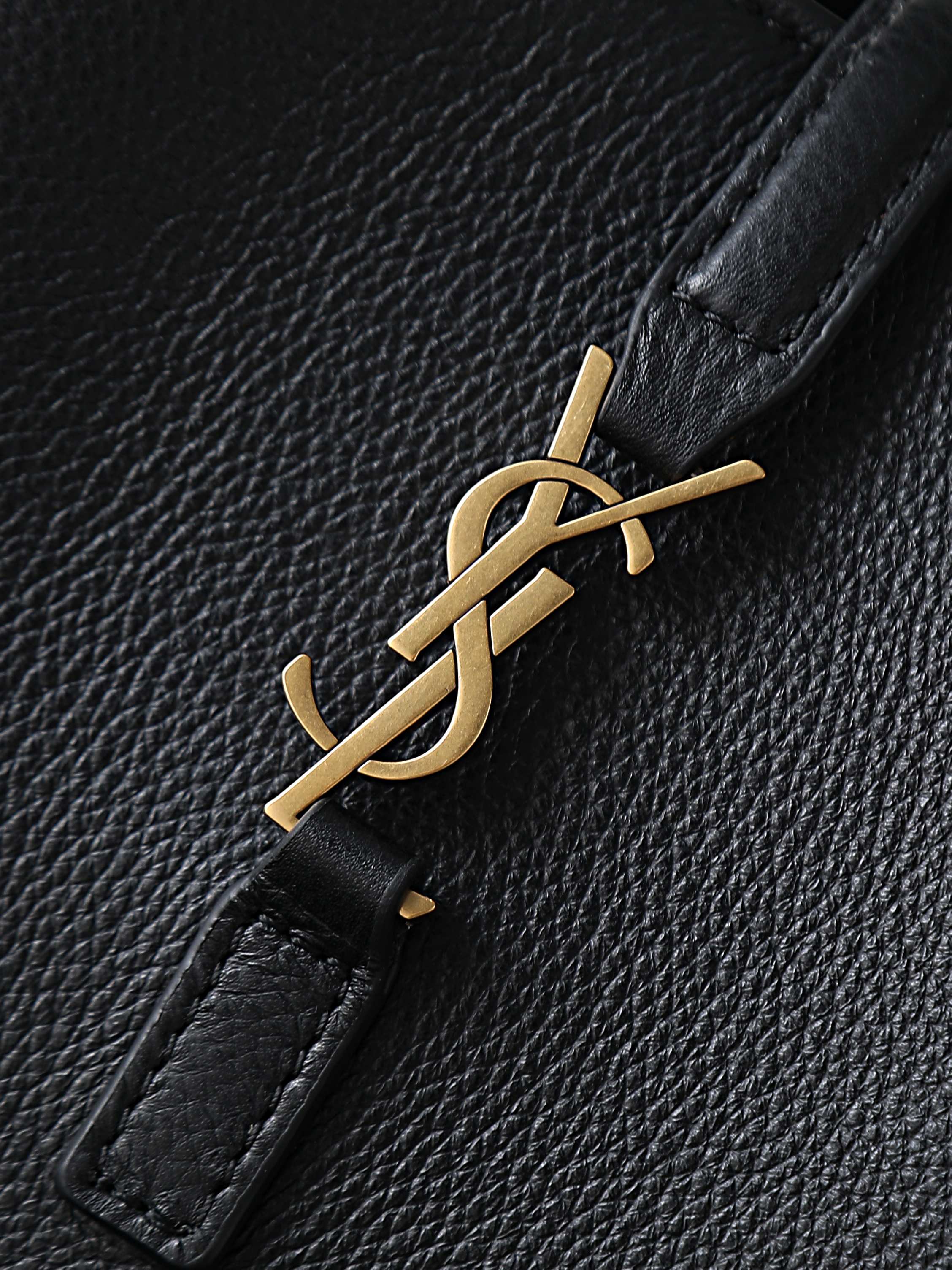 SAINT LAURENT LE 5 À 7 BABY BEA in grained leather