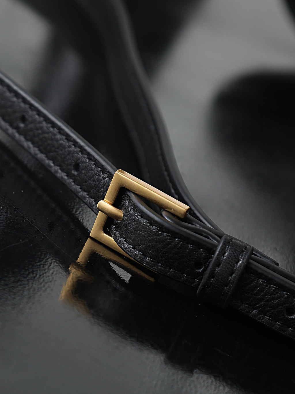 SAINT LAURENT LE 5 À 7 BABY BEA in grained leather