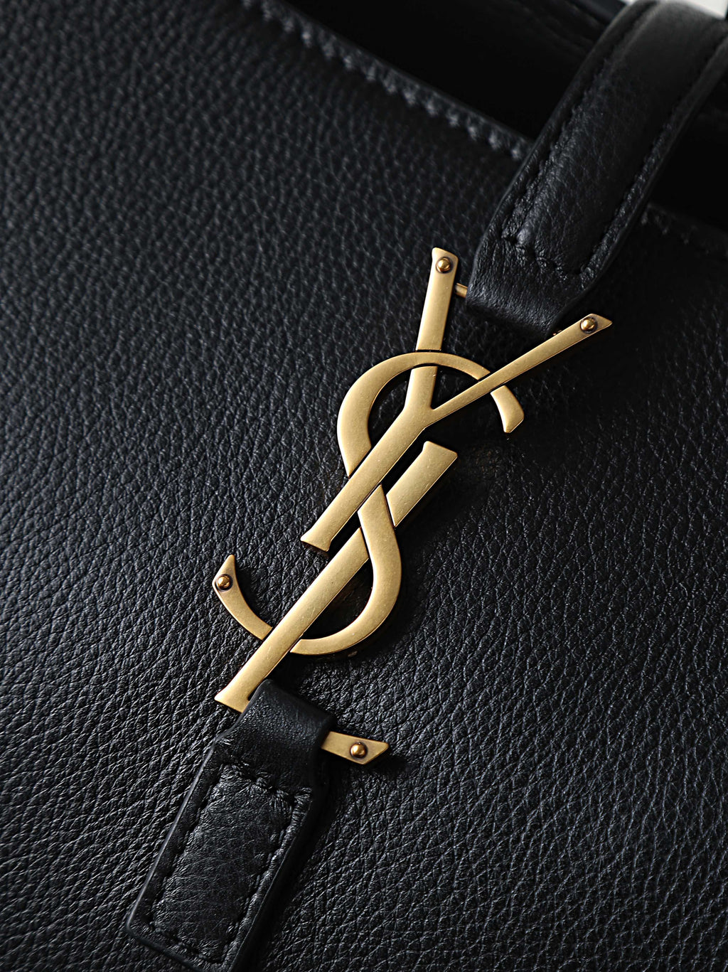 SAINT LAURENT LE 5 À 7 SMALL BEA in grained leather
