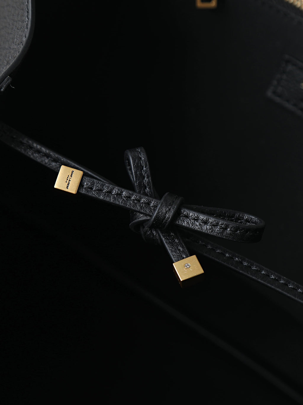 SAINT LAURENT LE 5 À 7 SMALL BEA in grained leather