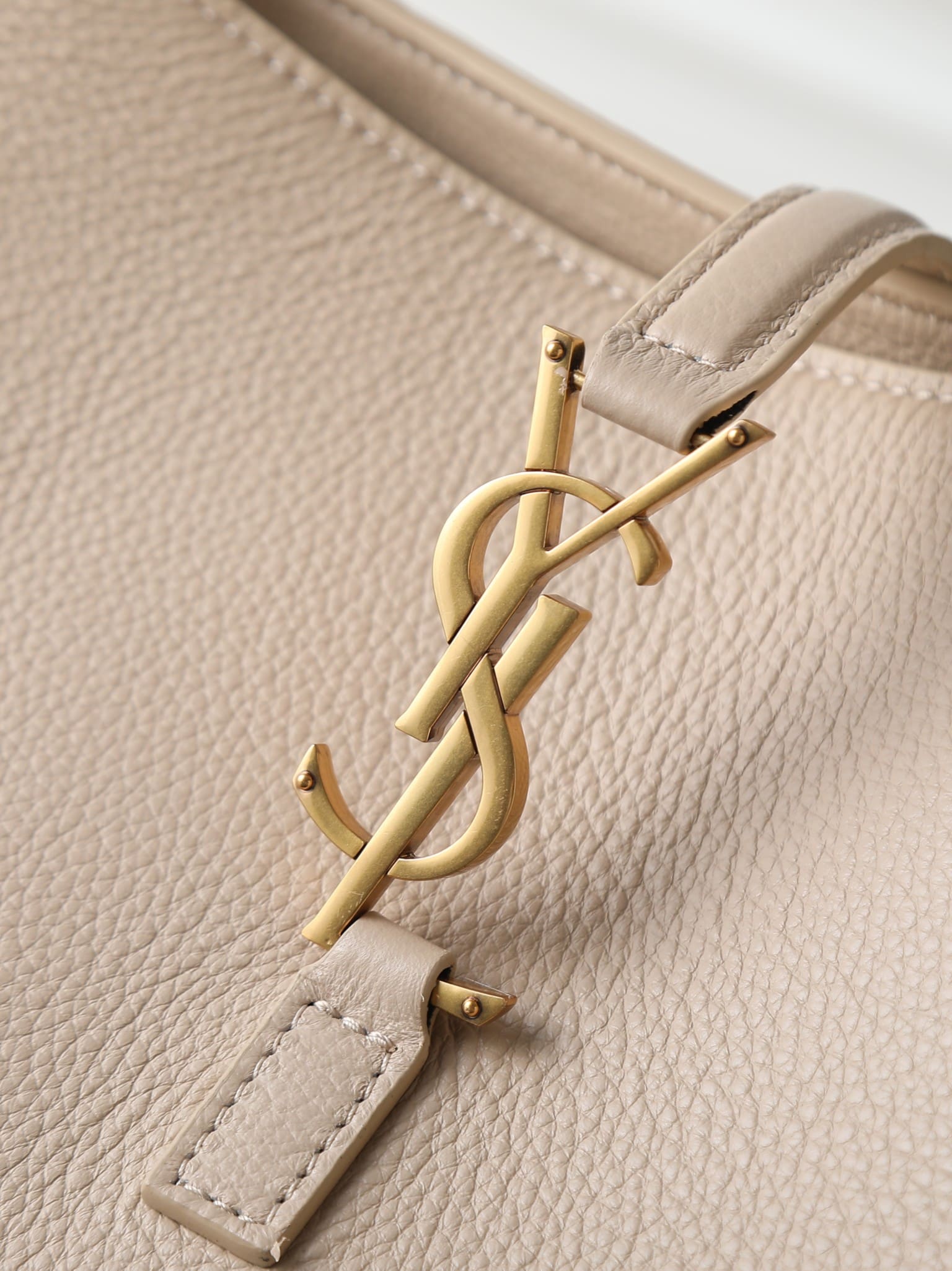 【Master quality】SAINT LAURENT LE 5 À 7 SMALL BEA in grained leather