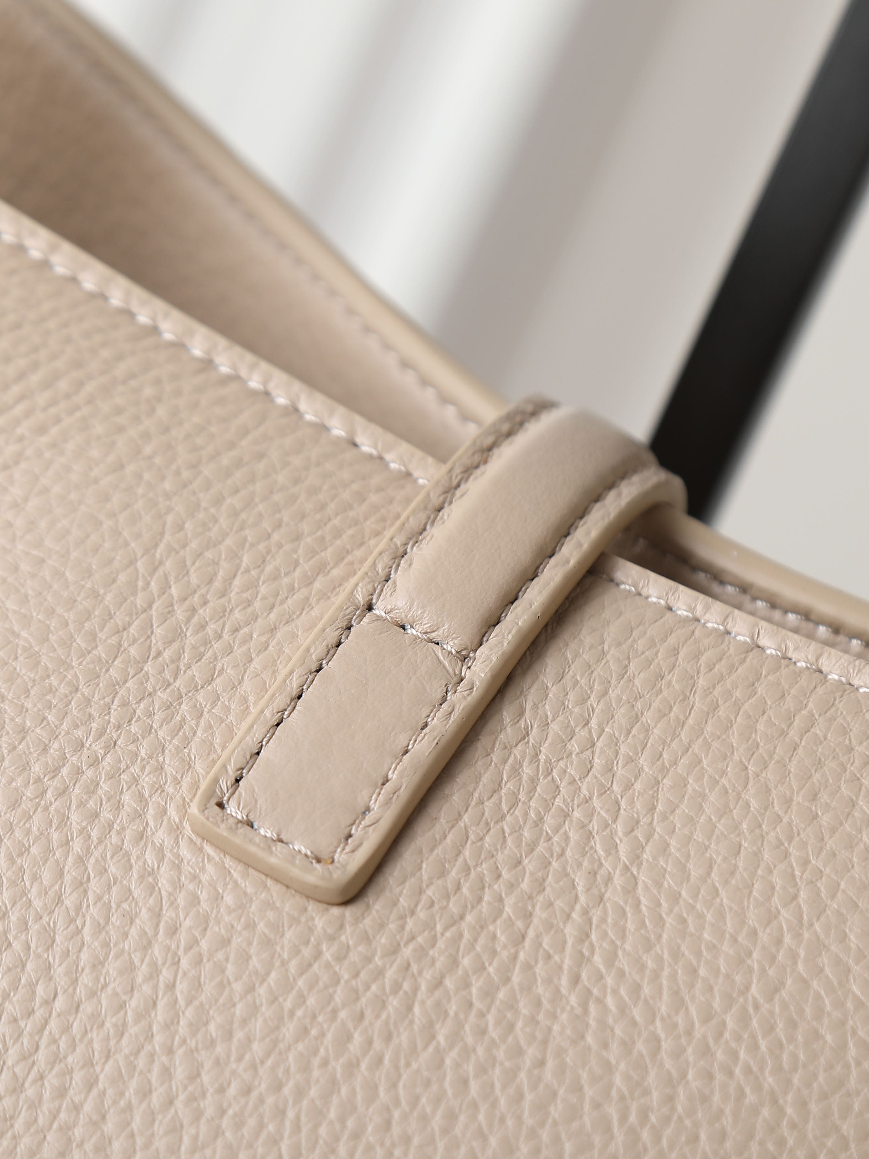 【Master quality】SAINT LAURENT LE 5 À 7 SMALL BEA in grained leather