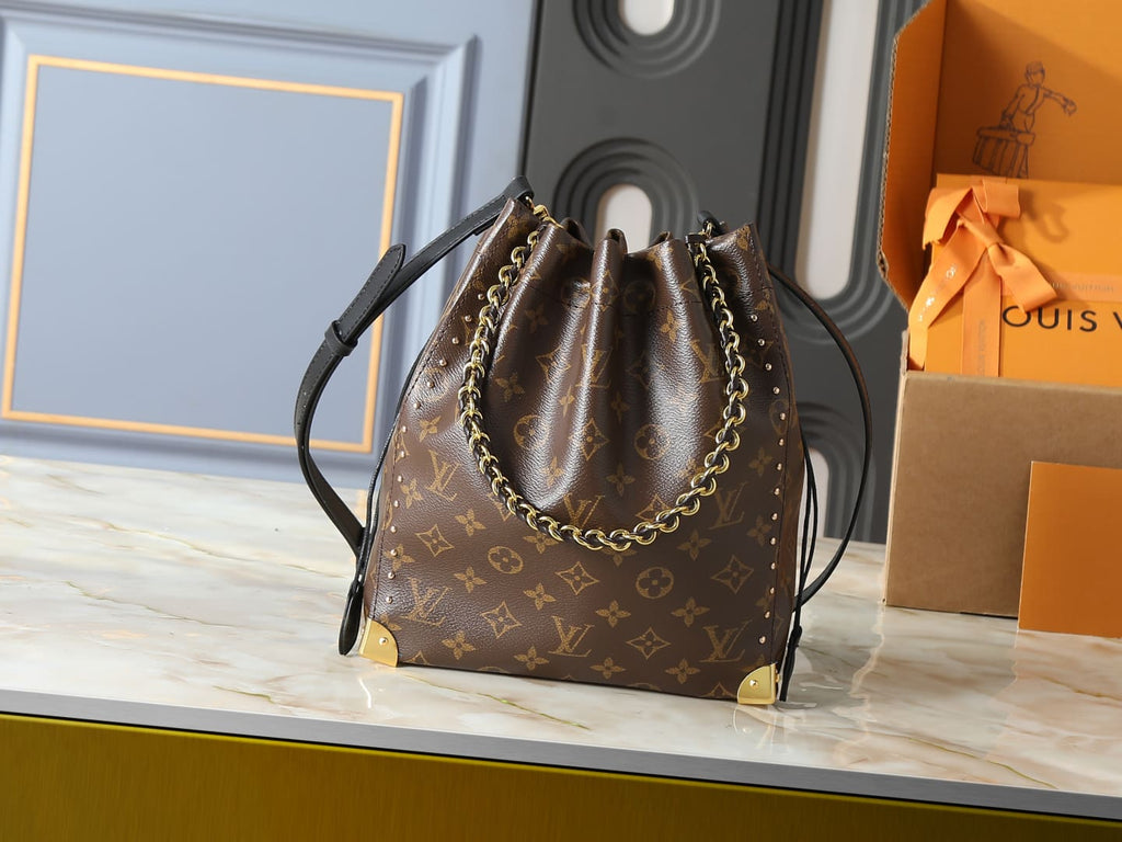 LOUIS VUITTON M28515 Noé Trunk