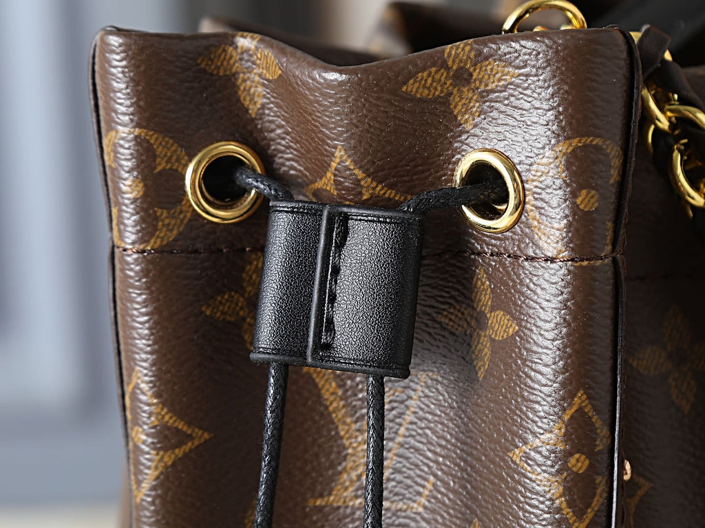 LOUIS VUITTON M28515 Noé Trunk