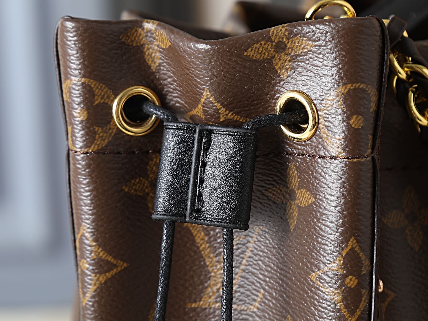 LOUIS VUITTON M28515 Noé Trunk