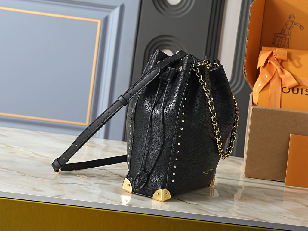 LOUIS VUITTON M29391 Noé Trunk