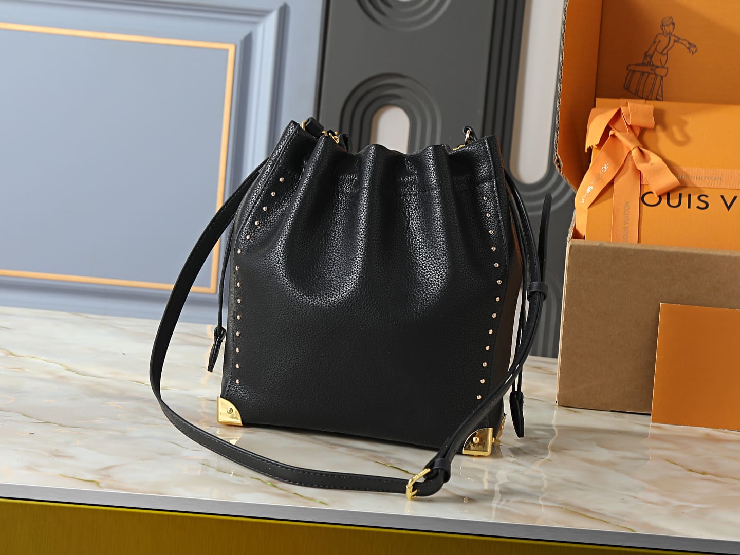 LOUIS VUITTON M29391 Noé Trunk