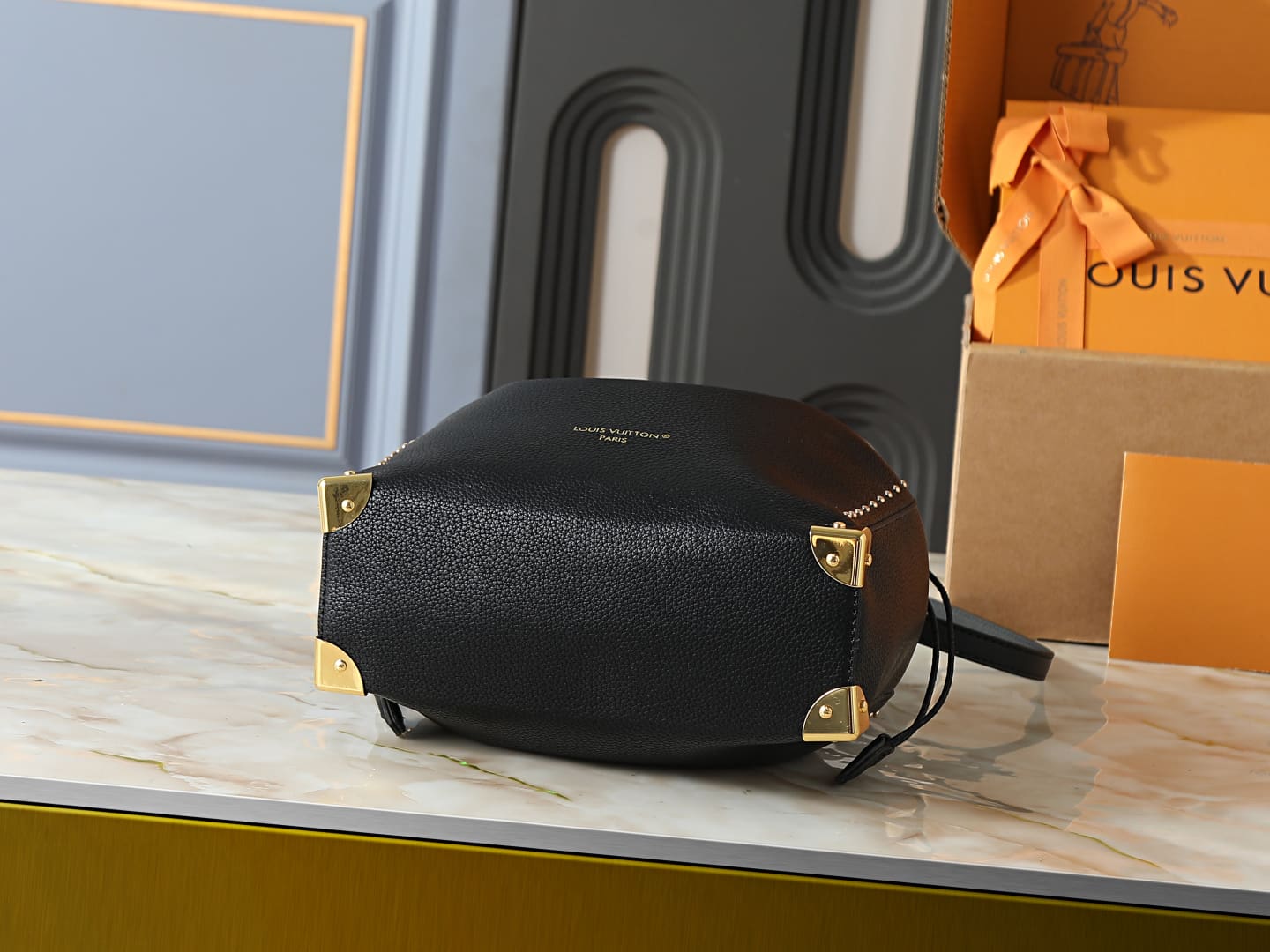 LOUIS VUITTON M29391 Noé Trunk