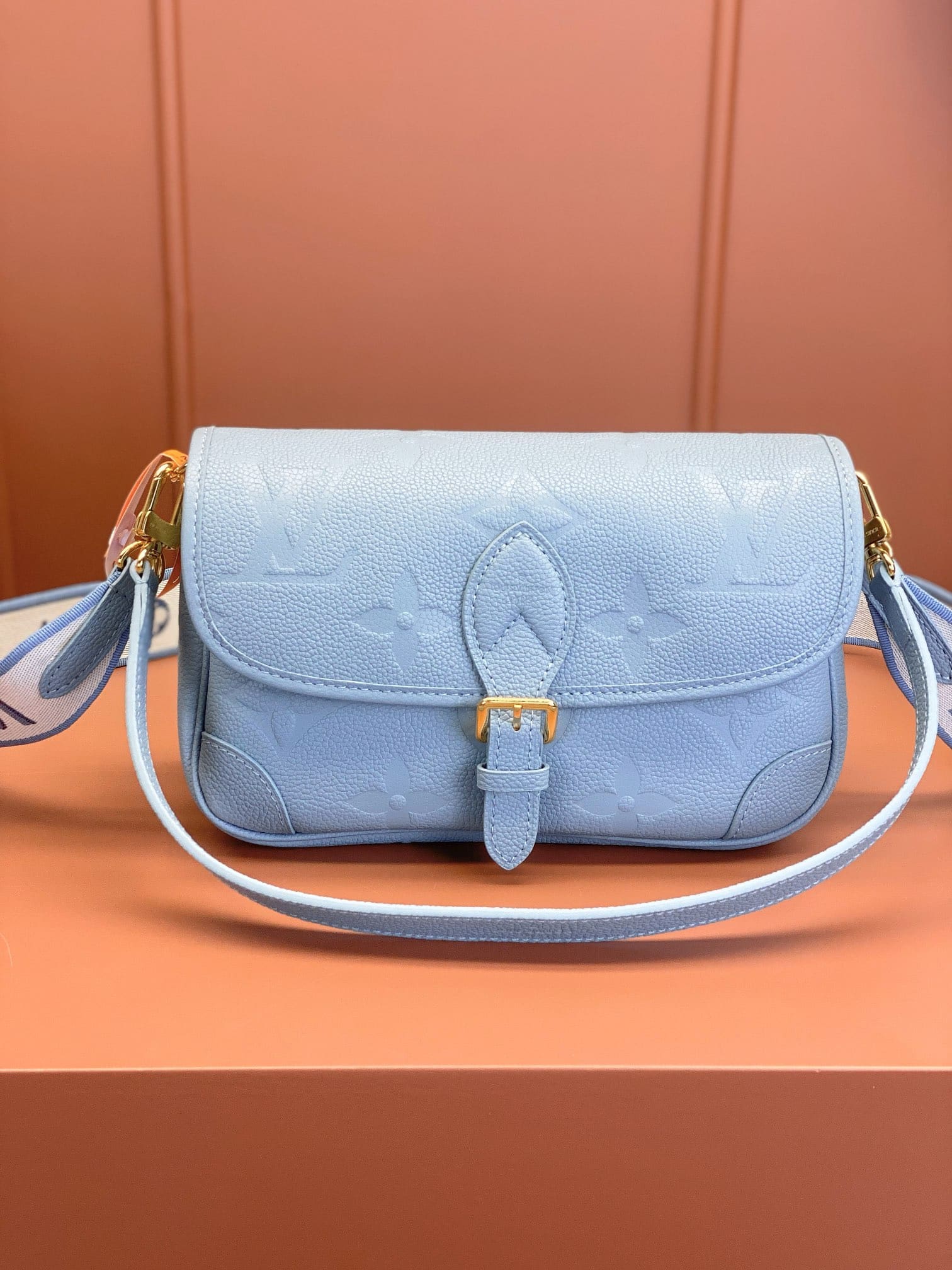 Louis Vuitton M46846 Diane