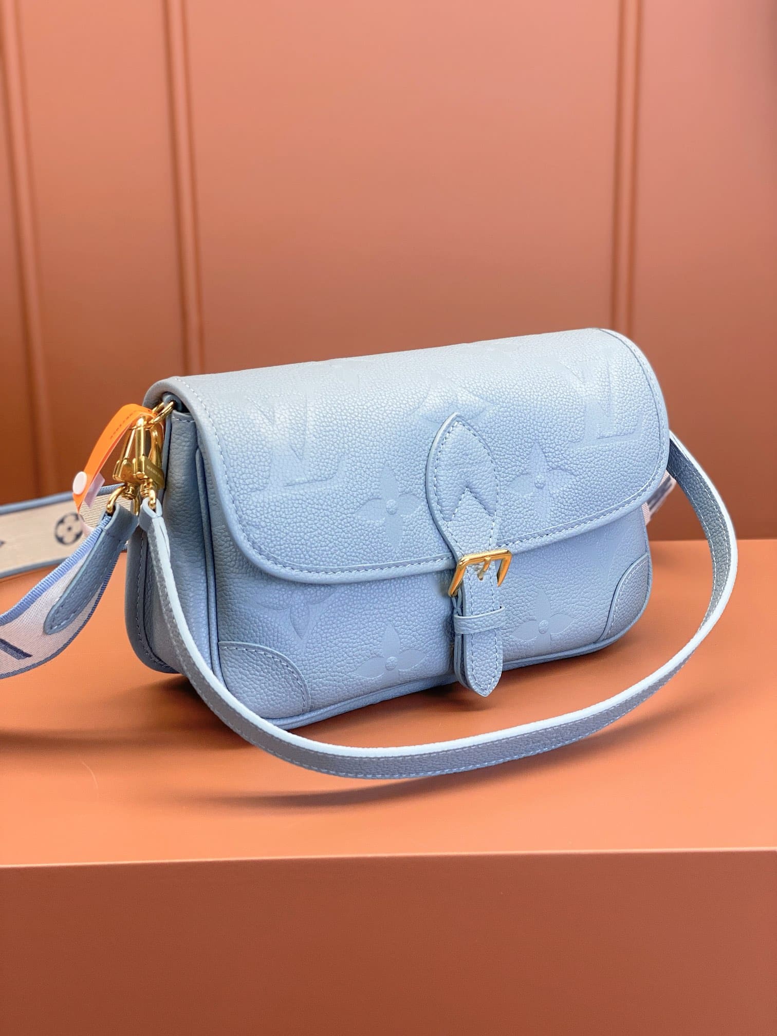 Louis Vuitton M46846 Diane