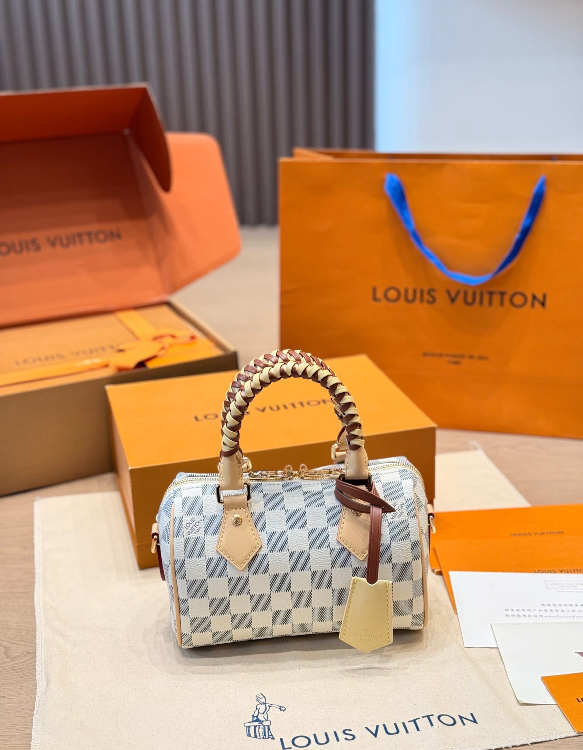 LOUIS VUITTON N40950 Speedy Bandoulière 20