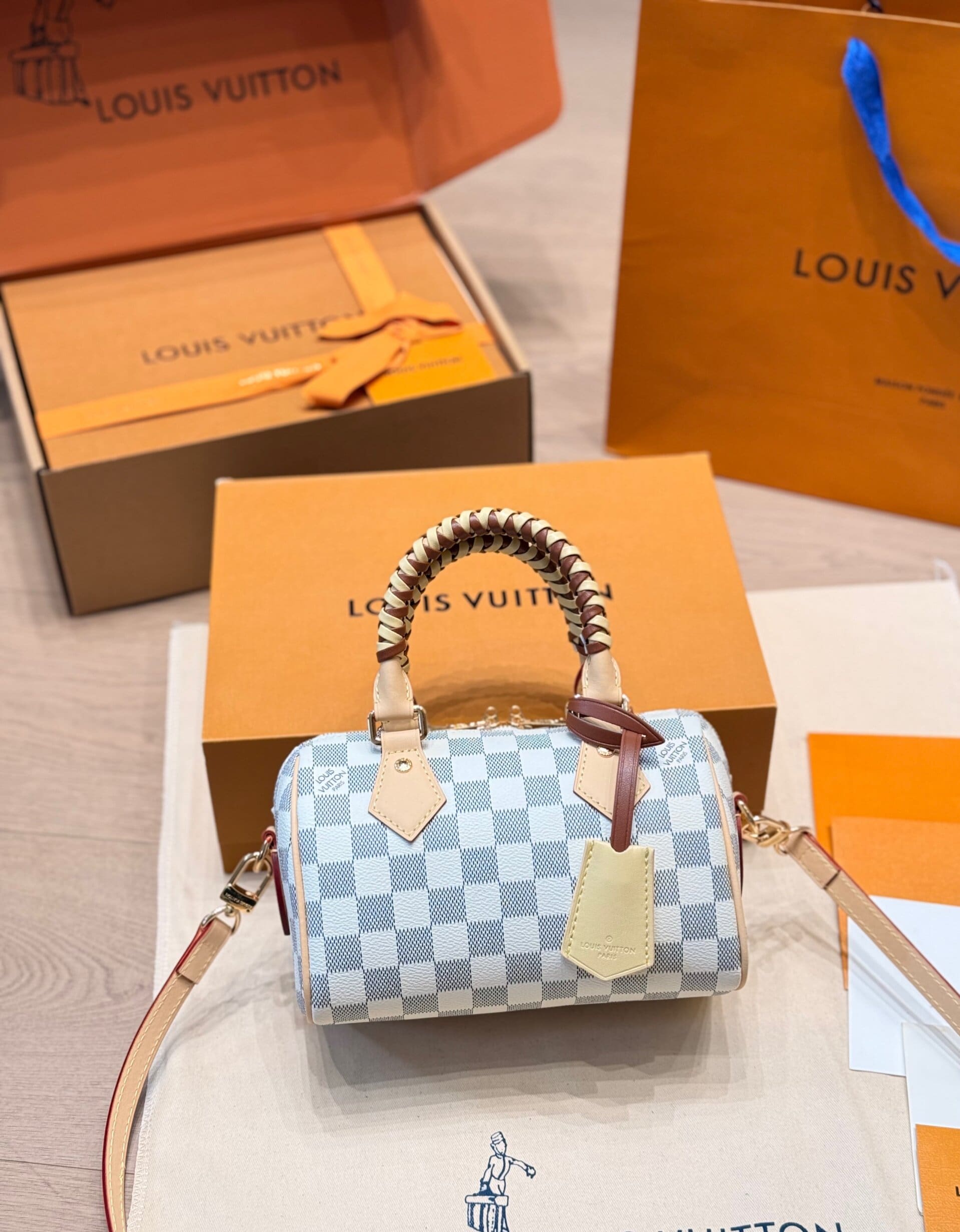 LOUIS VUITTON N40950 Speedy Bandoulière 20