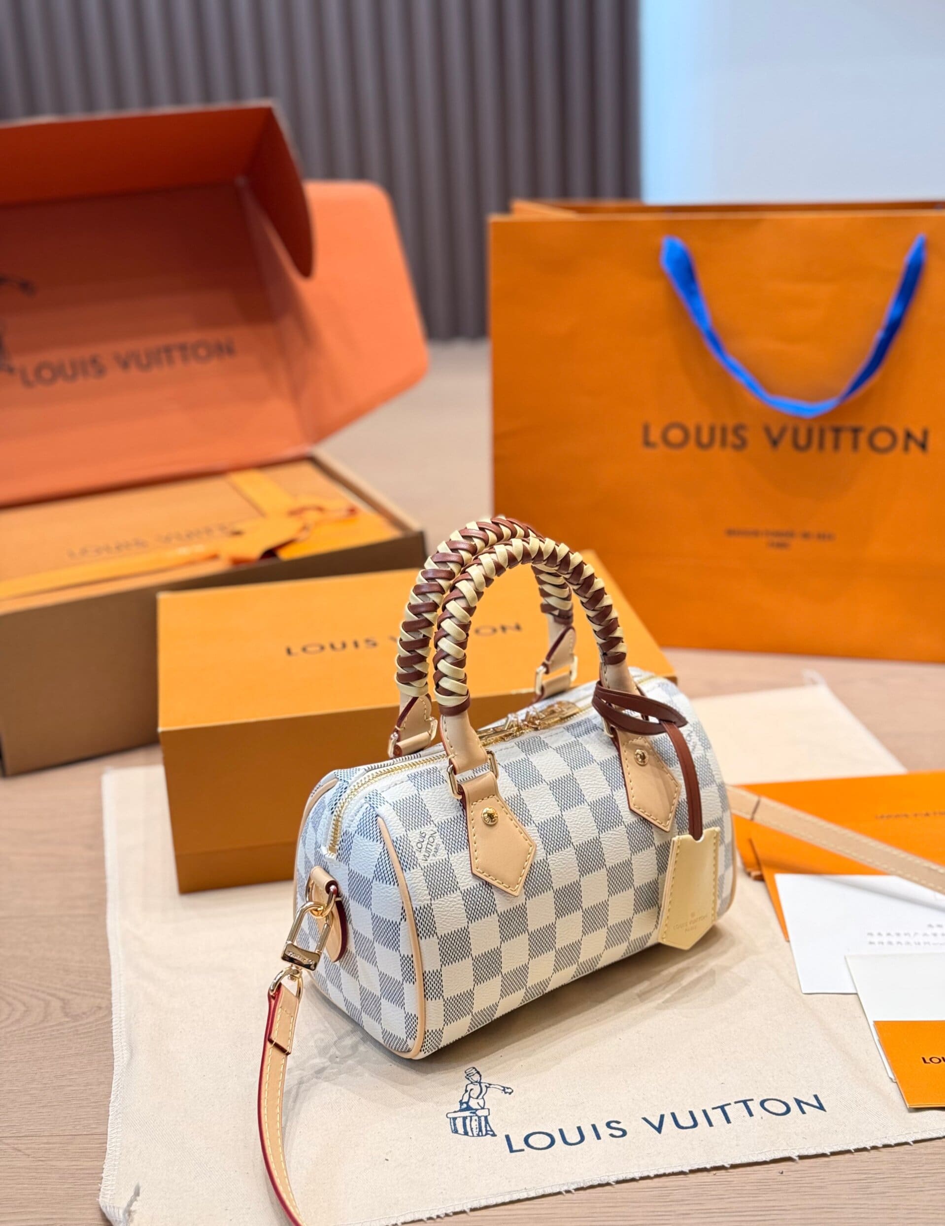 LOUIS VUITTON N40950 Speedy Bandoulière 20