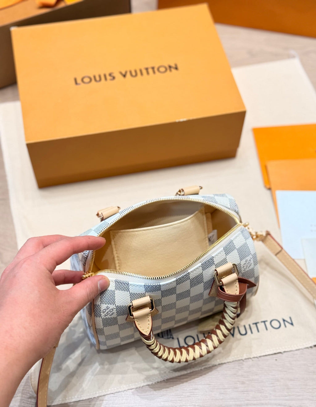LOUIS VUITTON N40950 Speedy Bandoulière 20