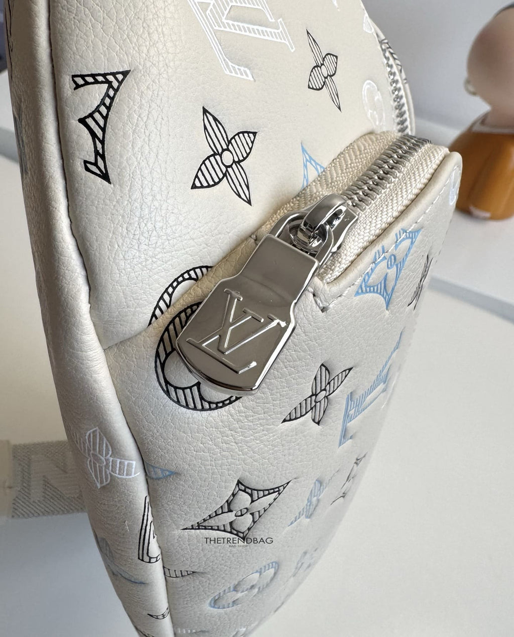 LOUIS VUITTON M28619 Rush Bumbag