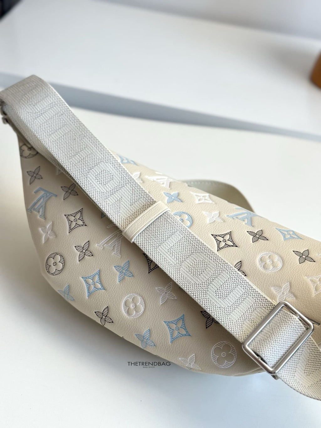LOUIS VUITTON M28619 Rush Bumbag
