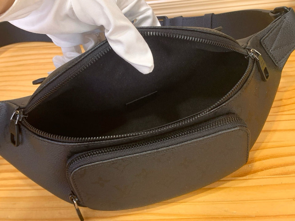 LOUIS VUITTON M26763 Rush Bumbag