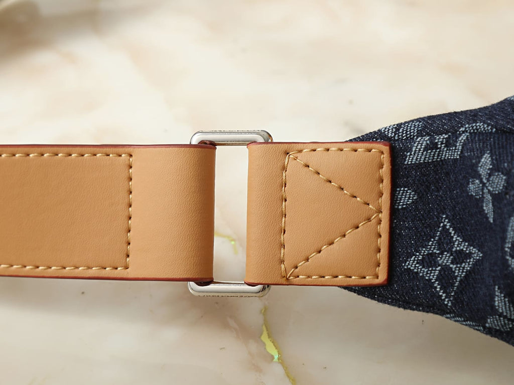 LOUIS VUITTON M27640 Rush Bumbag