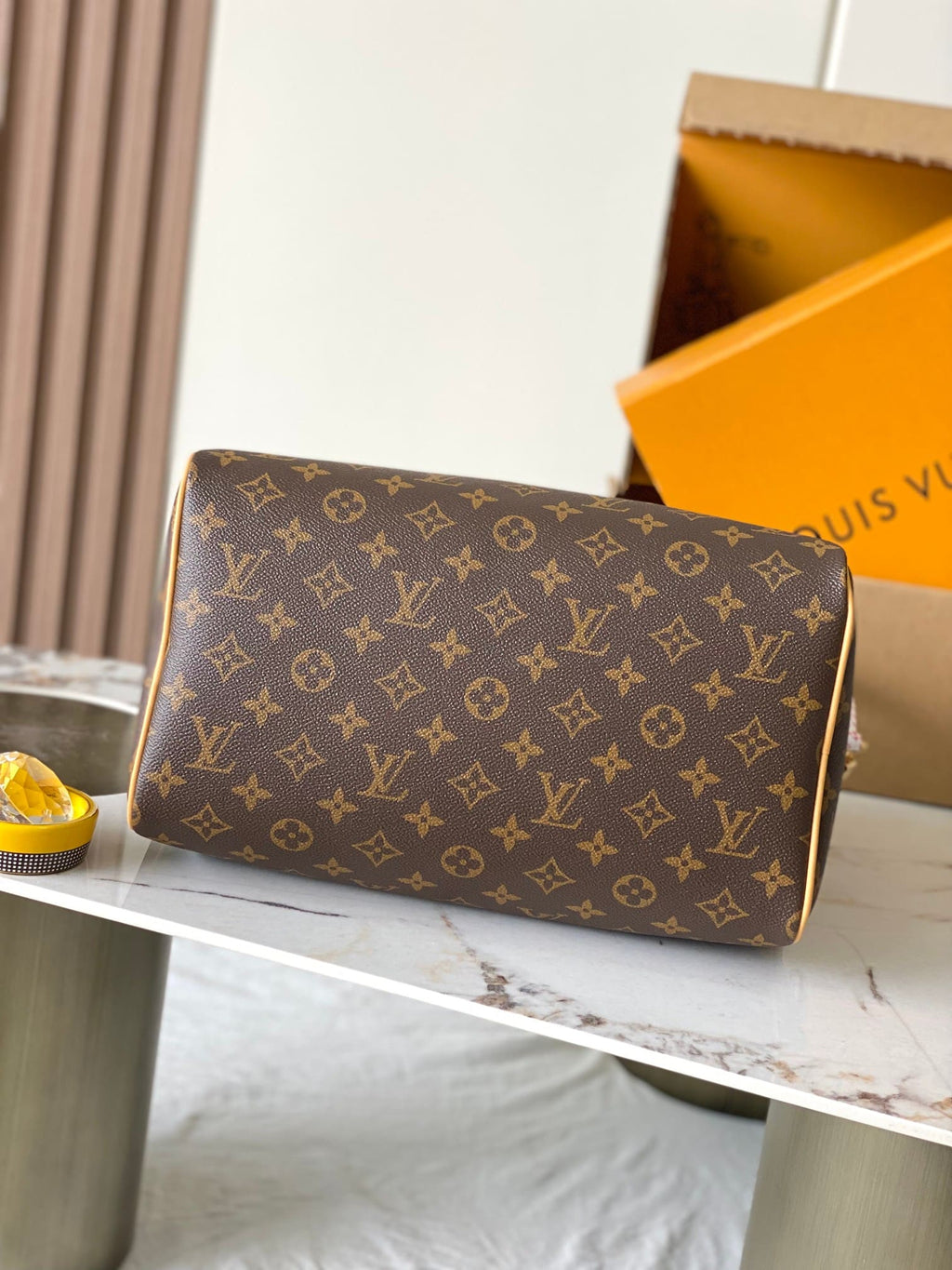 LOUIS VUITTON M27512 Speedy Soft 30
