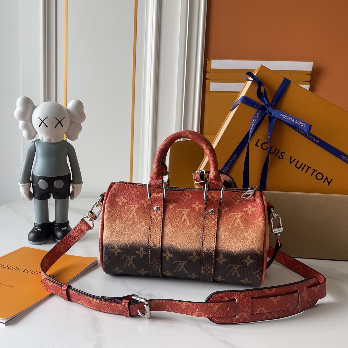 LOUIS VUITTON M28074 Keepall Bandoulière 25