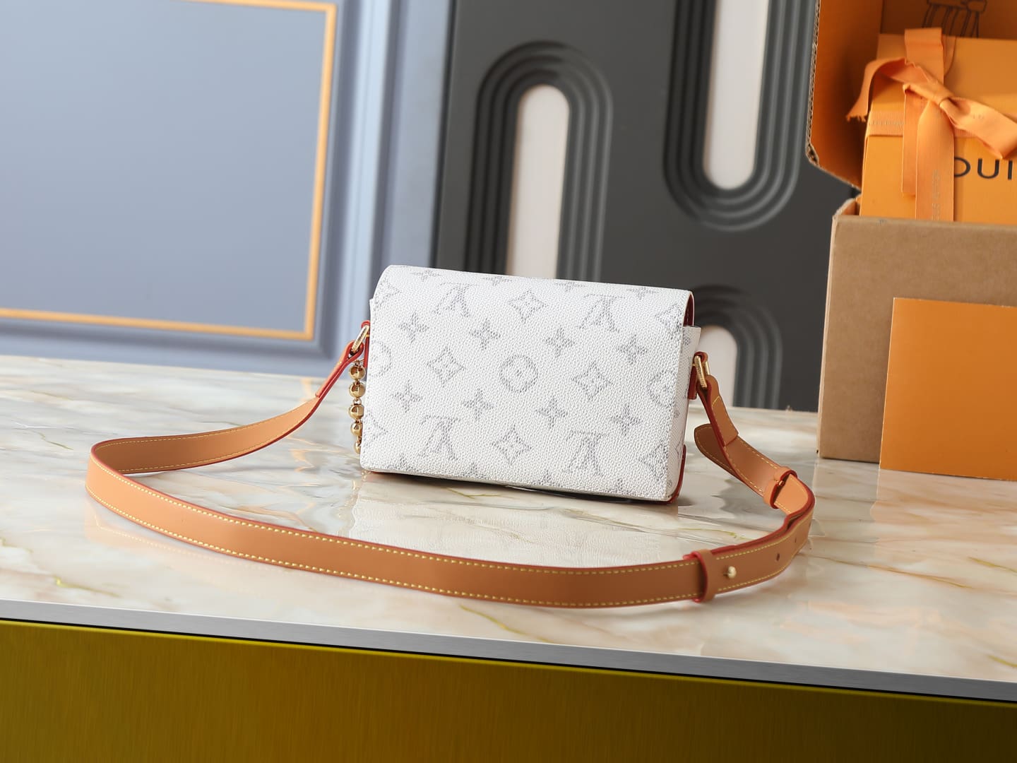 LOUIS VUITTON M14686 Steamer Wearable Wallet