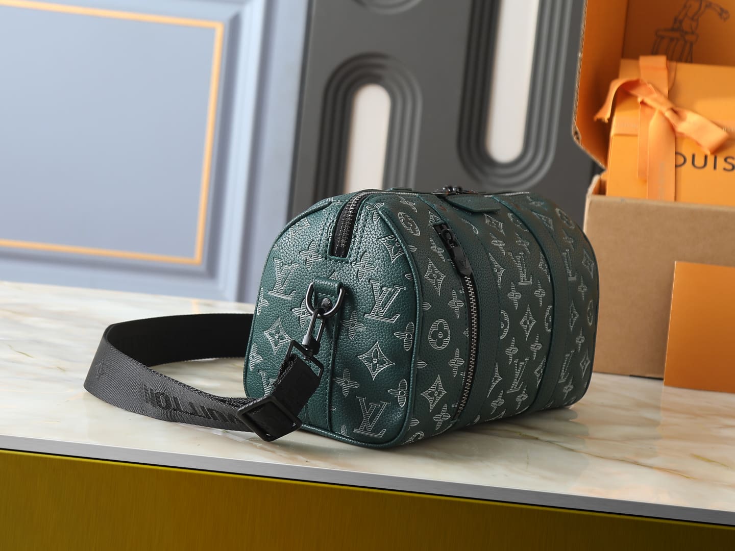 LOUIS VUITTON M27184 City Keepall