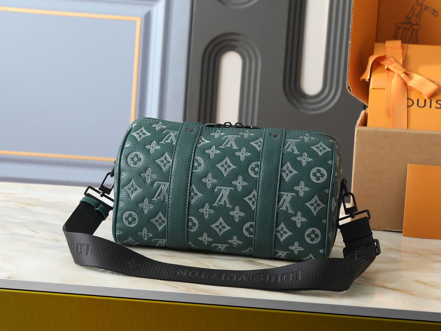 LOUIS VUITTON M27184 City Keepall