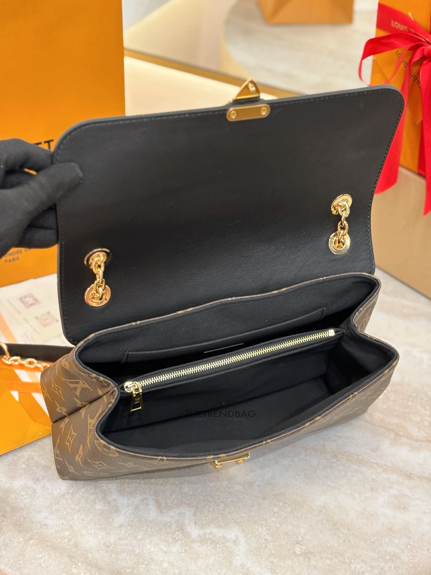 LOUIS VUITTON M28610 Madeleine PM