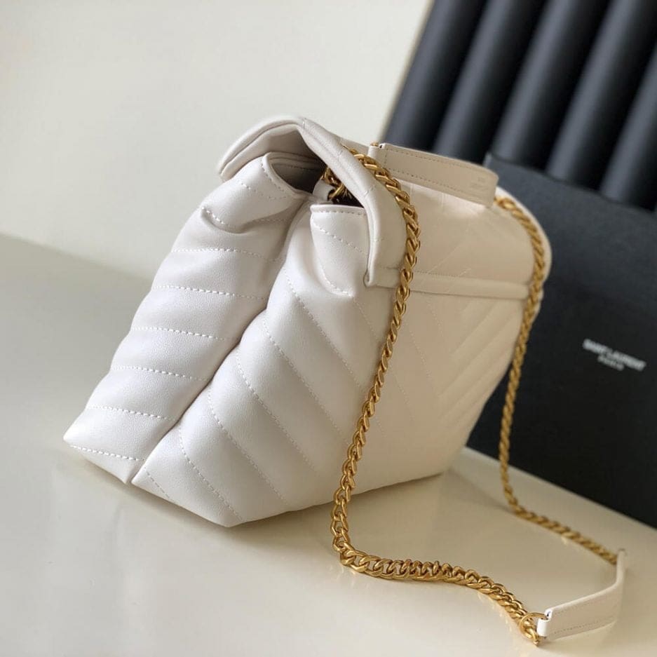 Saint Laurent  LOULOU Medium Shoulder Bag