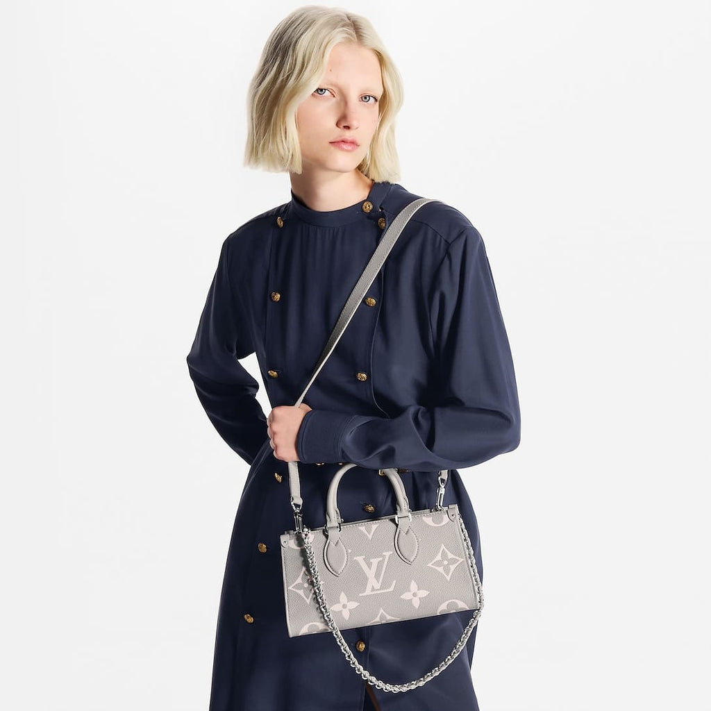 LOUIS VUITTON M14213 OnTheGo East West