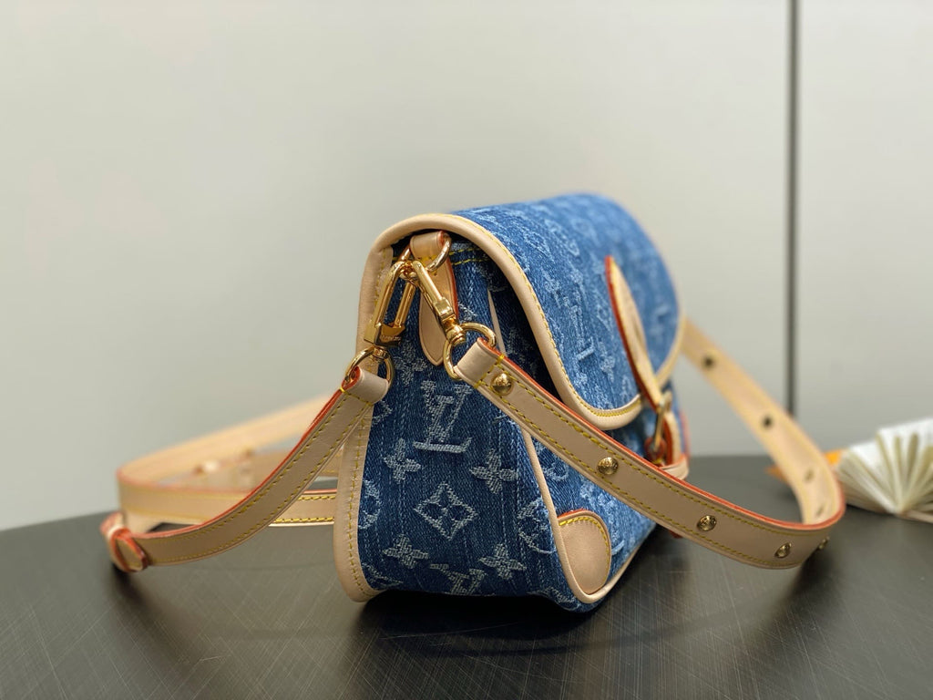 Louis Vuitton M13070 Diane