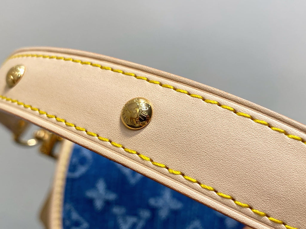 Louis Vuitton M13070 Diane