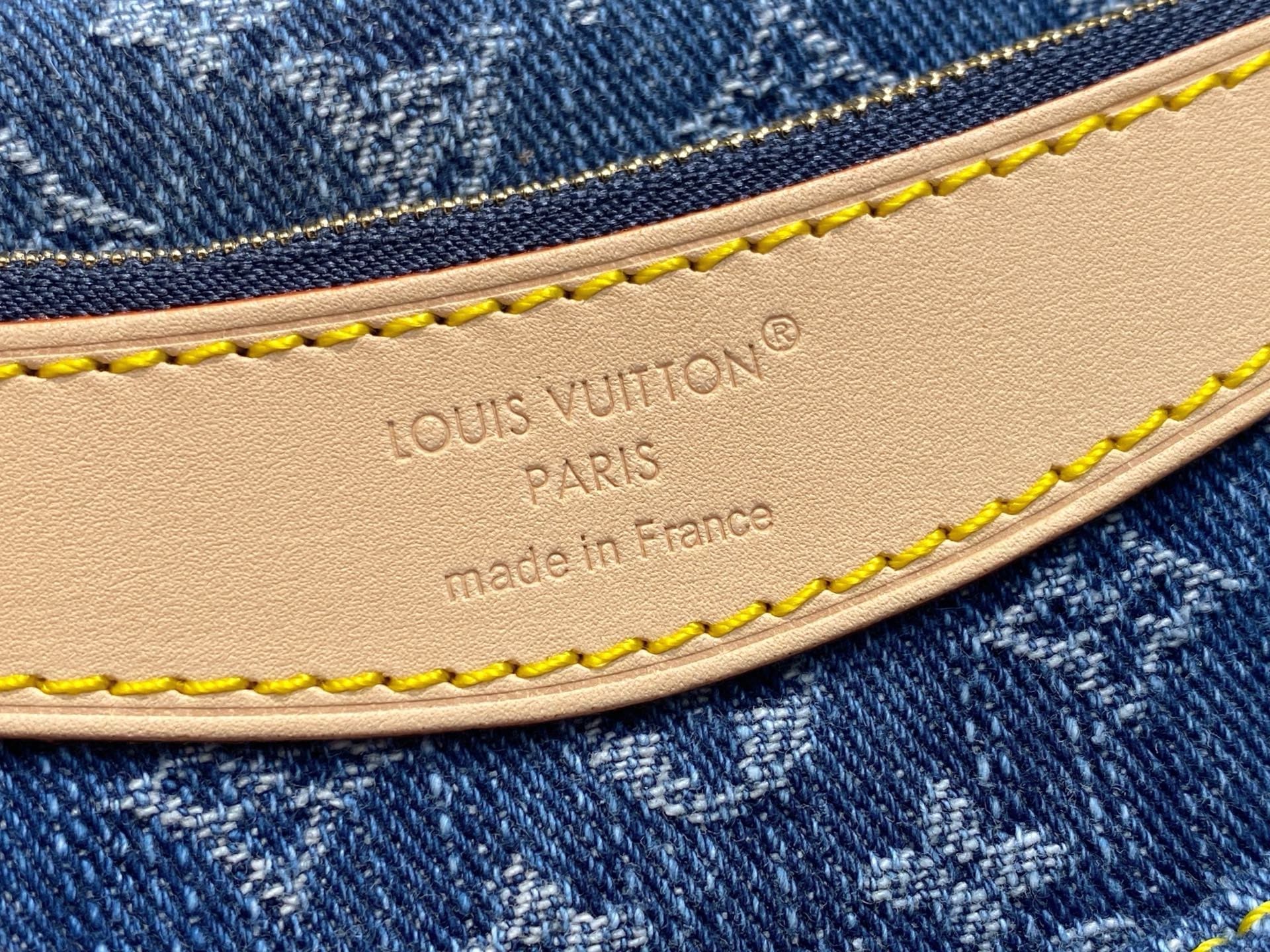 Louis Vuitton M13070 Diane