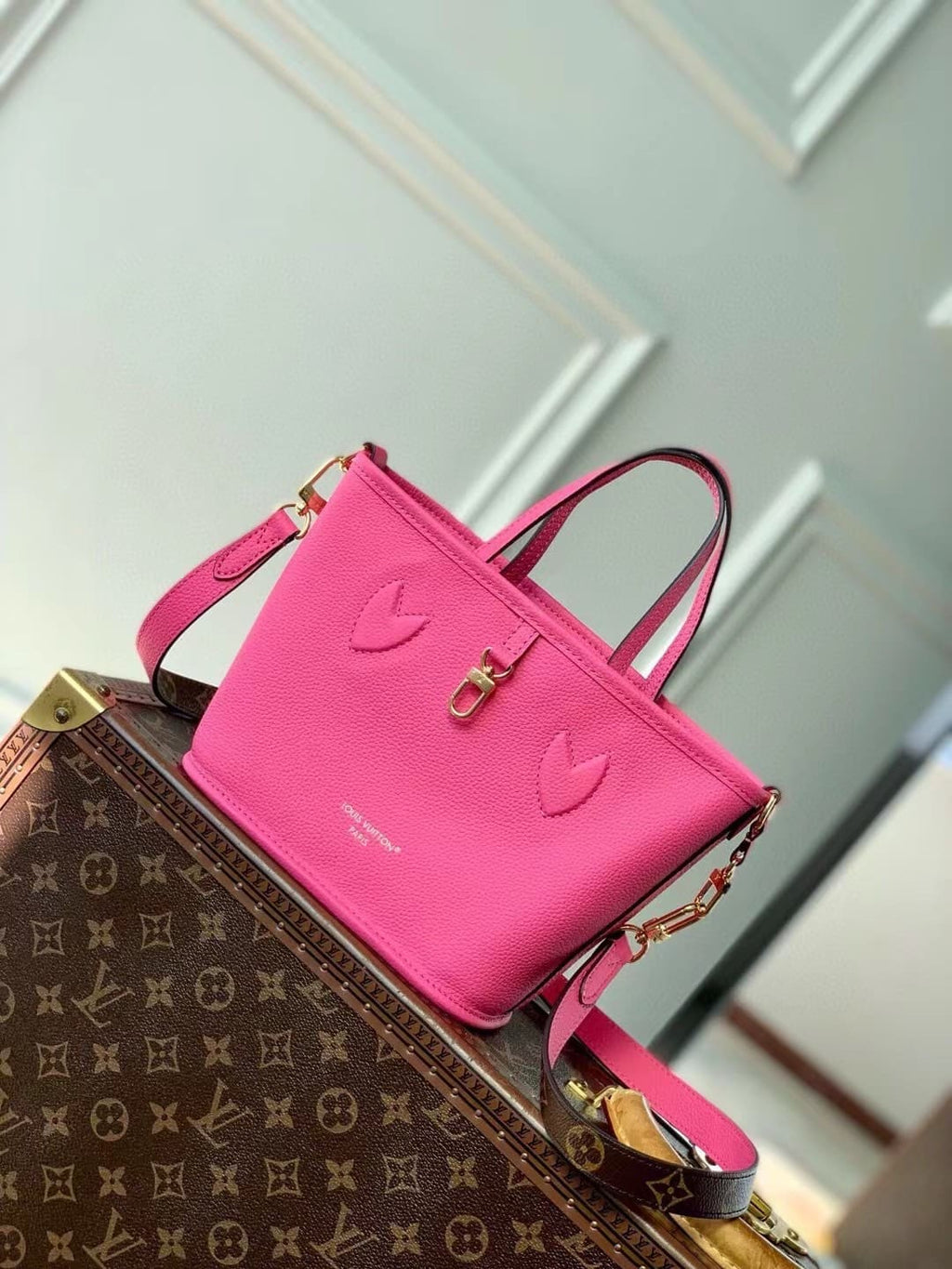 Louis Vuitton M12106 Neverfull Bandoulière Inside Out BB