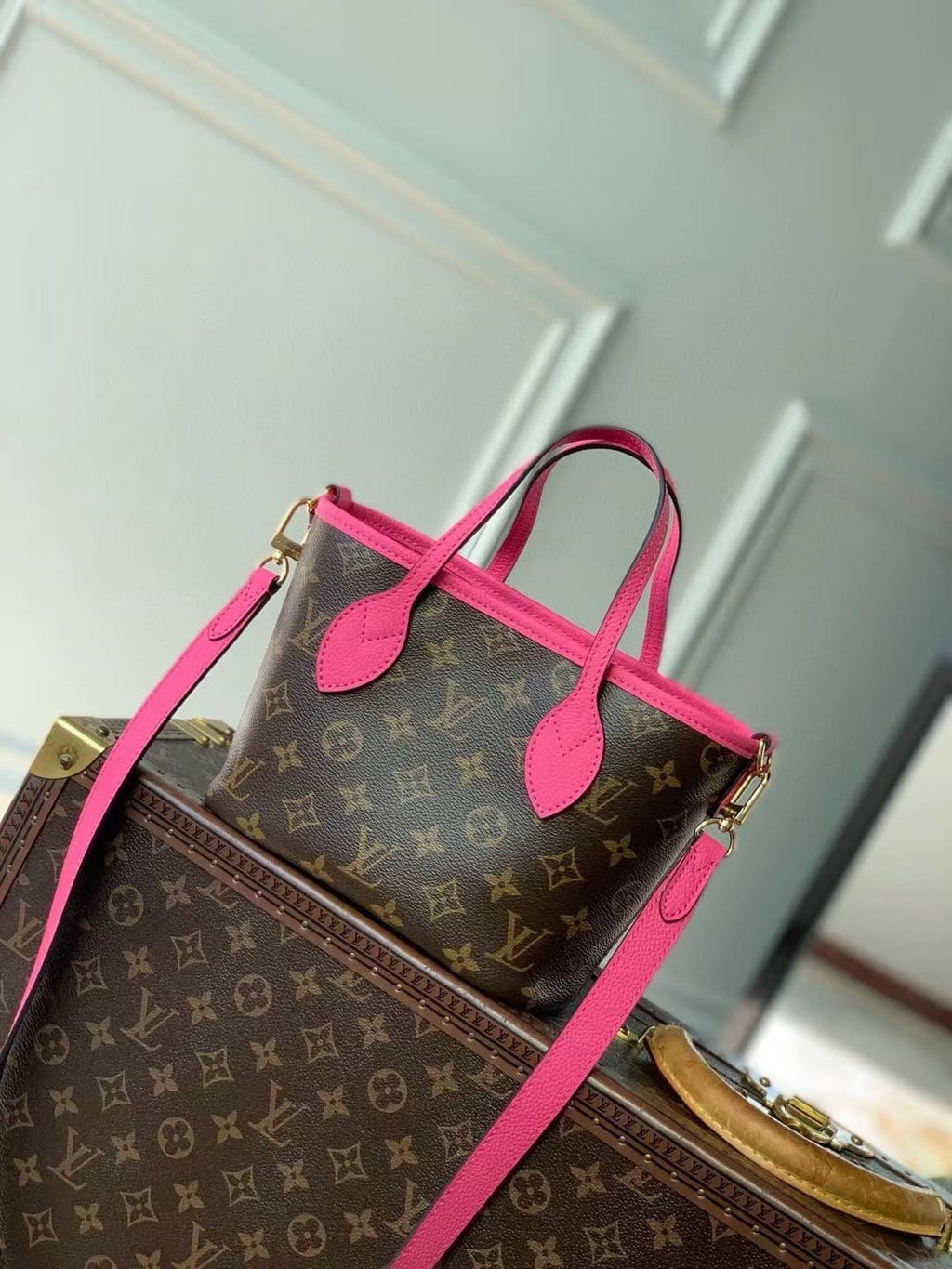Louis Vuitton M12106 Neverfull Bandoulière Inside Out BB