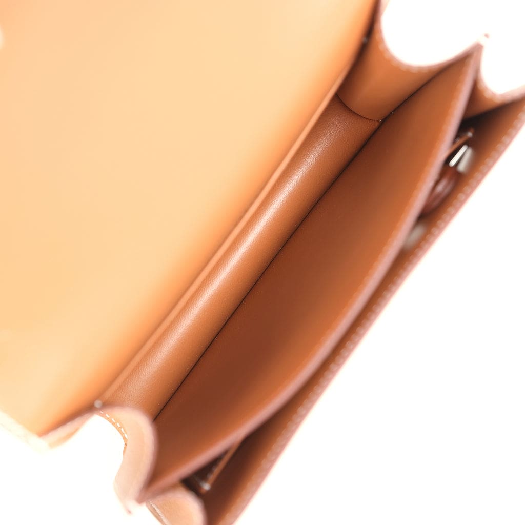 Hermès Constance 18 Gold Epsom Gold Hardware