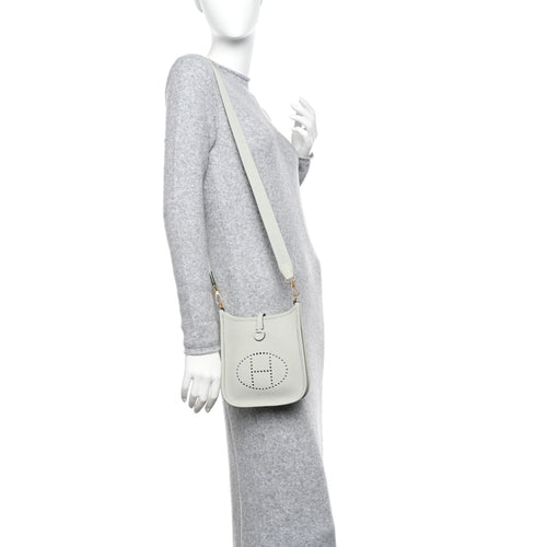 HERMÈS   Taurillon Clemence Amazone Evelyne TPM Gris Neve